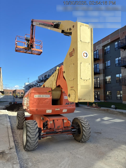 2019 JLG 800AJ