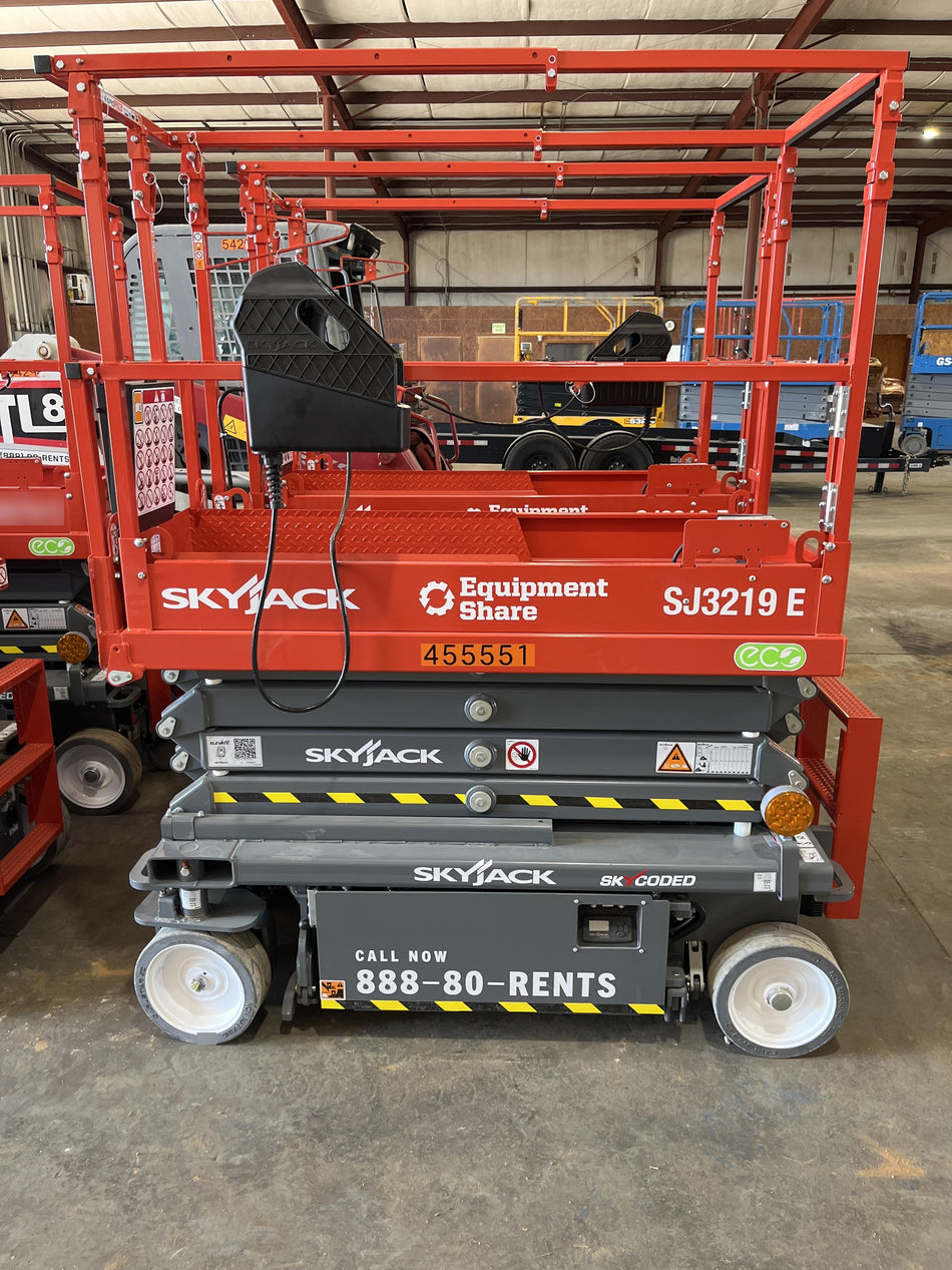 2024 Skyjack SJ3219 Electric Drive, Sld NM Tires, DBcns, RFRails, Power to Platform, T3 + Access Control