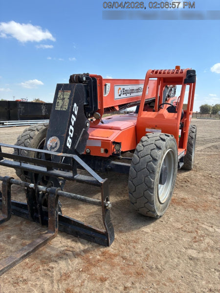 2020 Skytrak 8042 74 Hp, FF Tires, Work Lights, Beacon, Aux Hydraulics, Back up Alarm, Lifting Eye, ES Decals