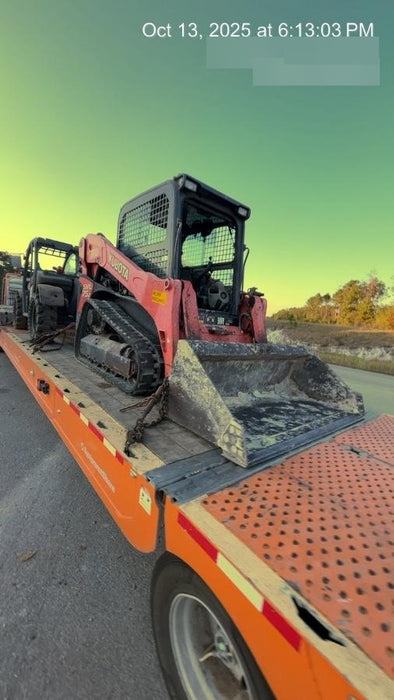 2019 Kubota SVL75-2 Cab/Heat/Air, Standard Tracks, Standard Flow, Hydraulic QC 68" HD Bucket w/ Smooth cutting edge