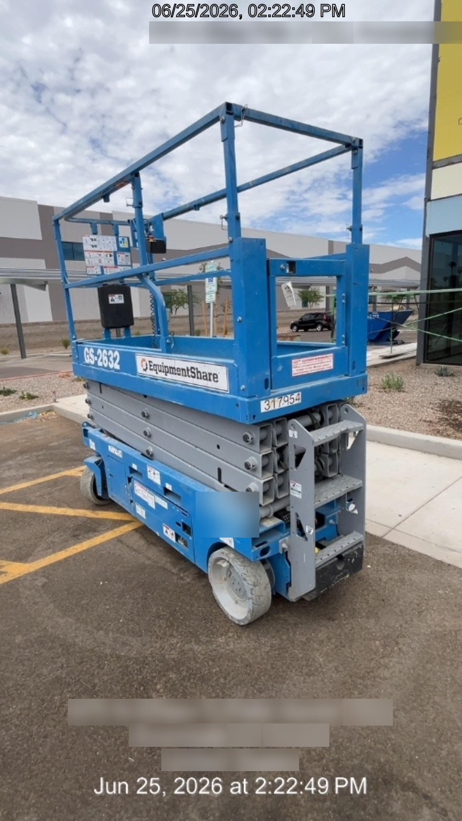 2023 GENIE GS-2632