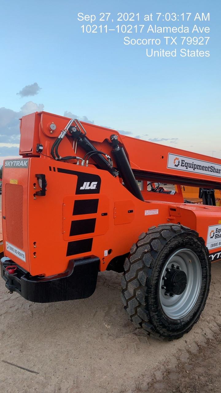 2021 SKYTRAK 10054