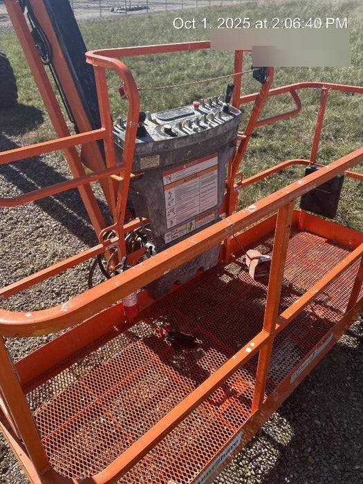 2019 JLG 660SJ
