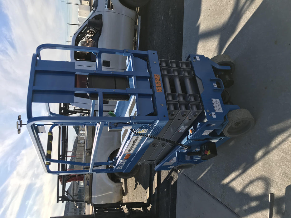 2019 Genie GS-1930 Fixed Rails with Chain Entry