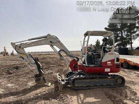 2022 TAKEUCHI TB250-2R