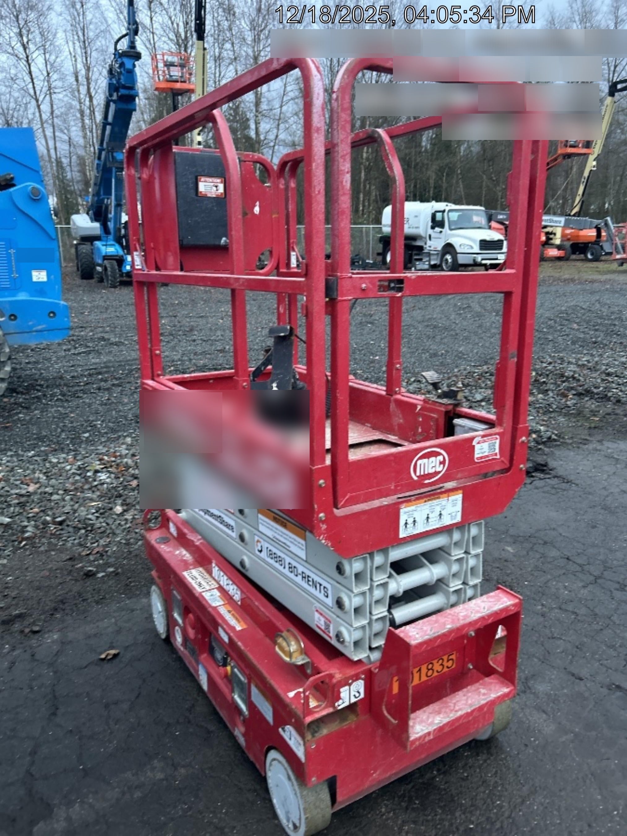 2020 MEC 1330SE Solid NM Tires, Steel Swing out Doors, LCS, Beacon, 900W Invertor