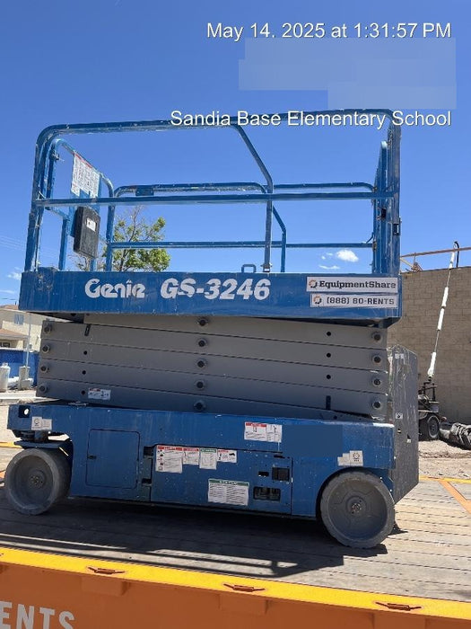 2018 Genie GS-3246 Genie GS-3246 w/Folding rails, Full height swing gate