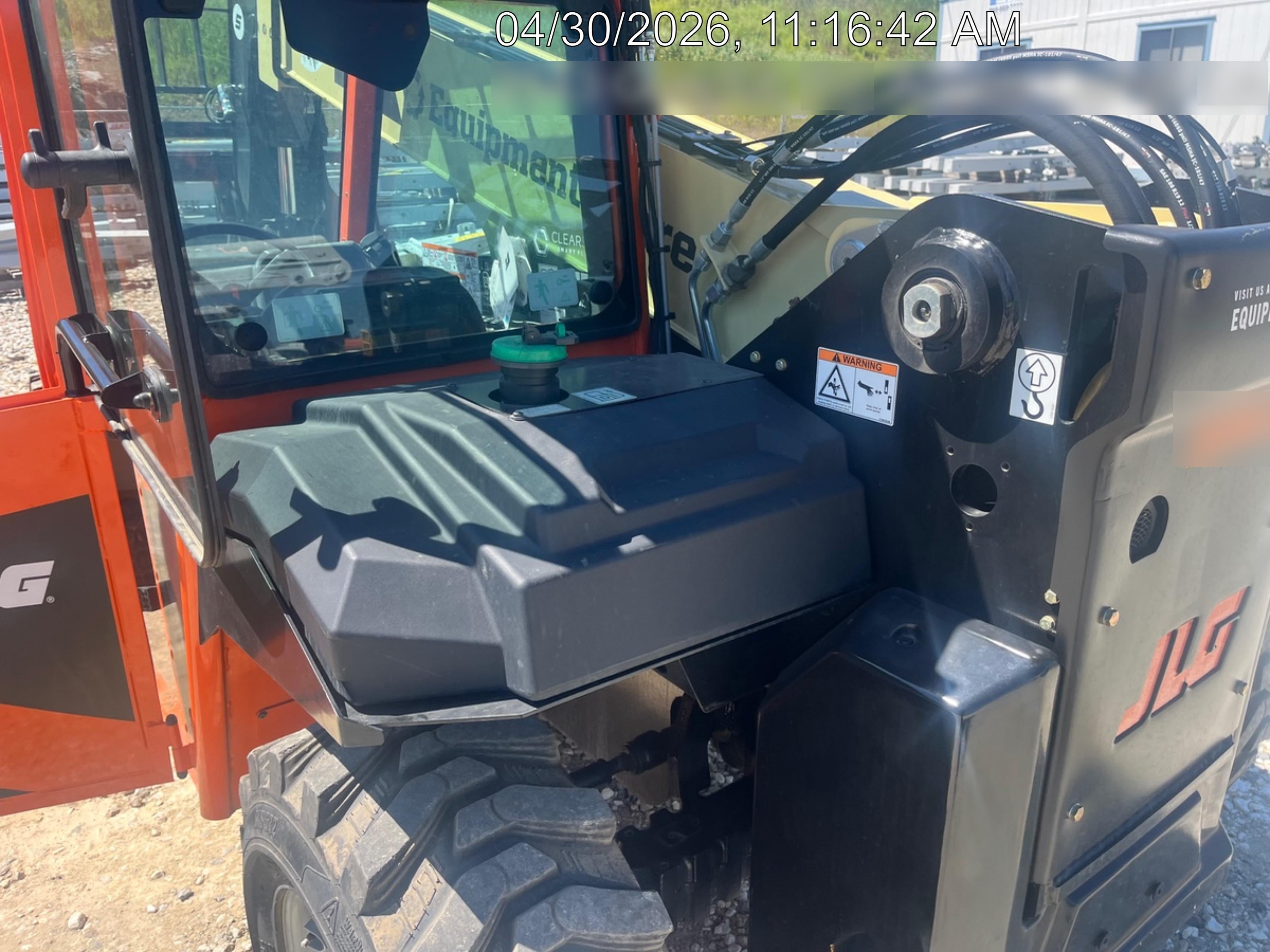 2025 JLG 519