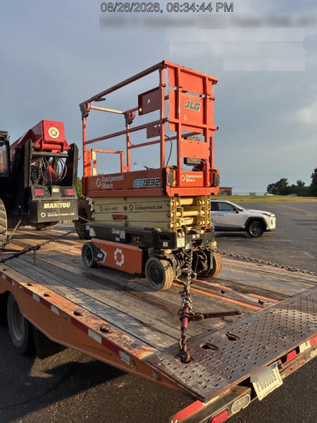 2022 JLG ES1932