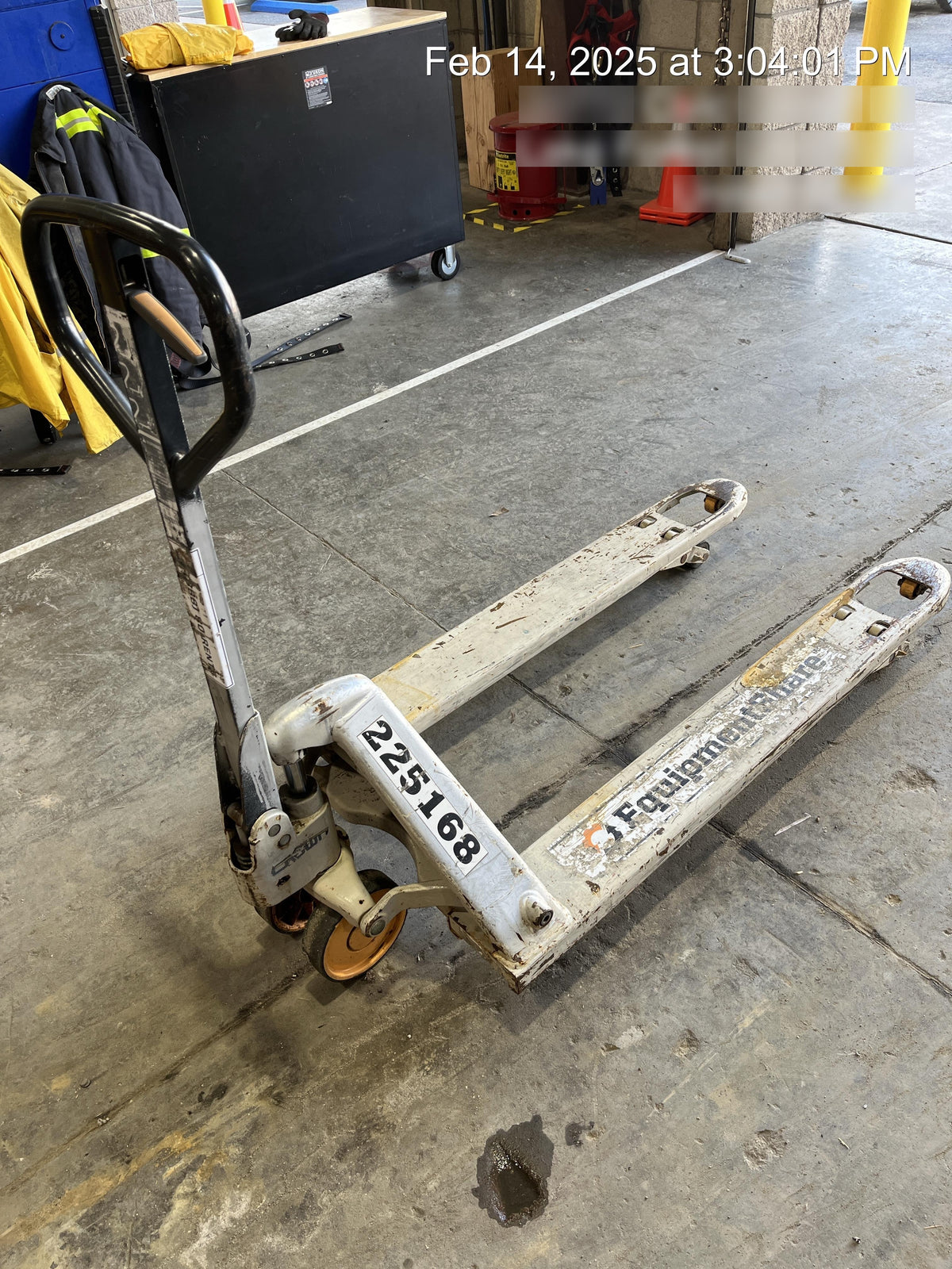 2022 CROWN 5,500lb Manual Pallet Jack - Crown