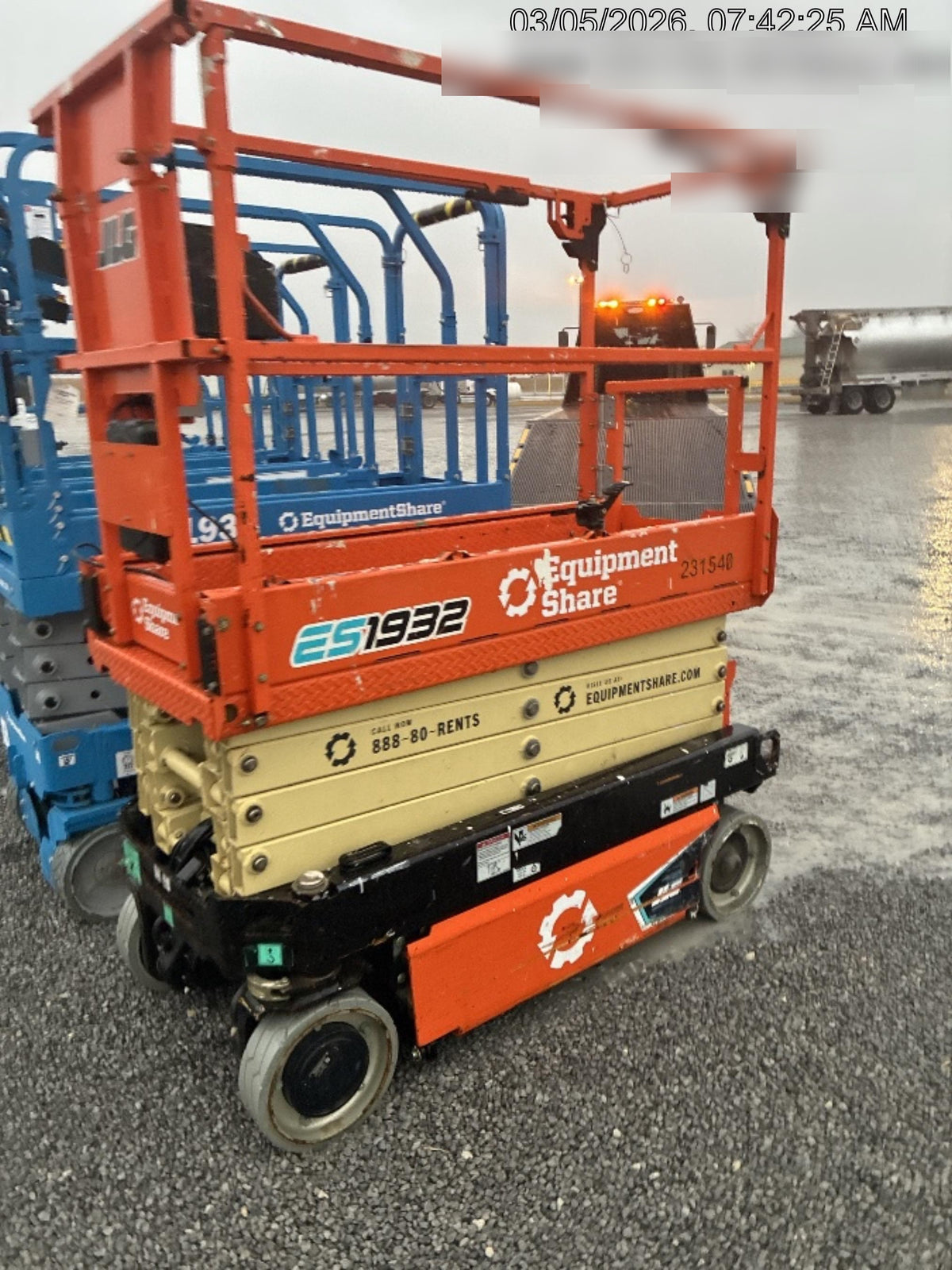 2022 JLG ES1932