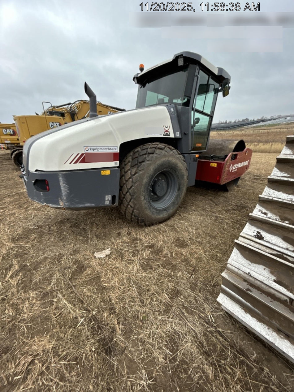 2023 DYNAPAC CA2500D
