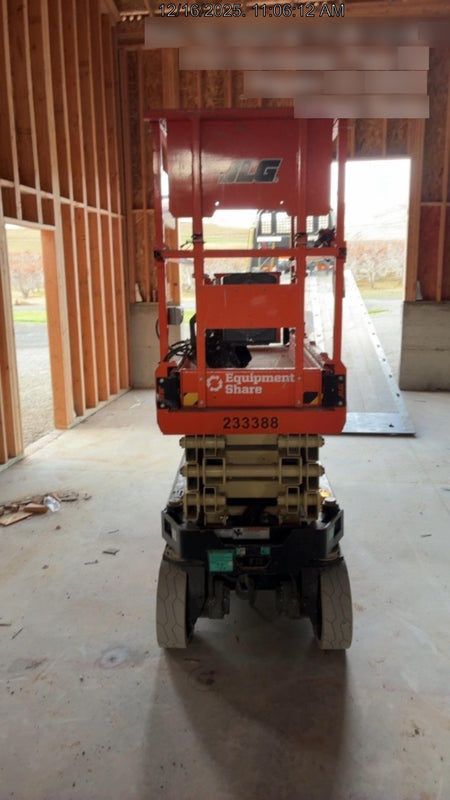 2022 JLG ES2632