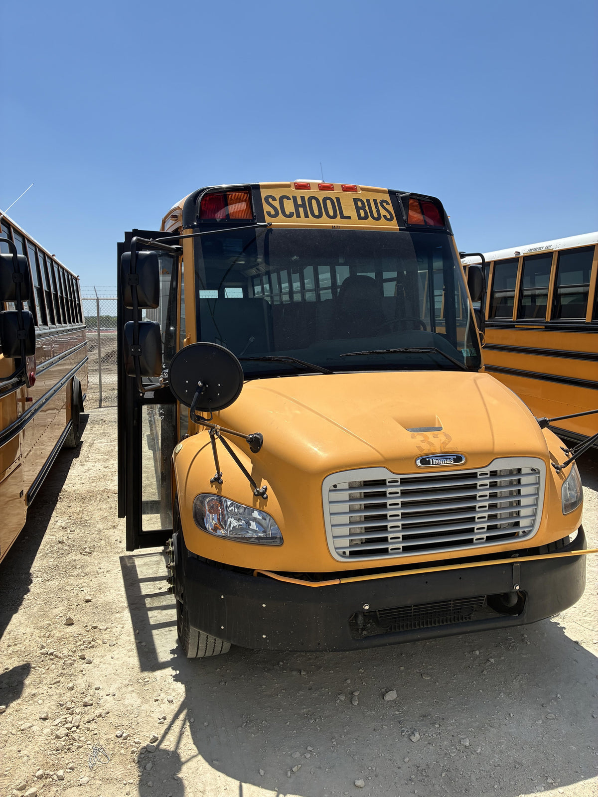 2014 FREIGHTLINER Thomas 72 Passenger Bus