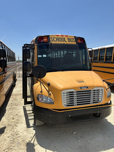 2014 FREIGHTLINER Thomas 72 Passenger Bus