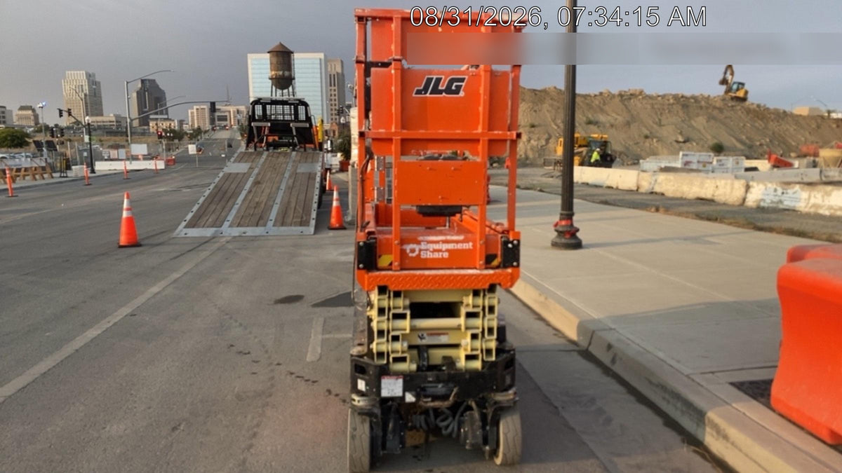 2024 JLG ES1932