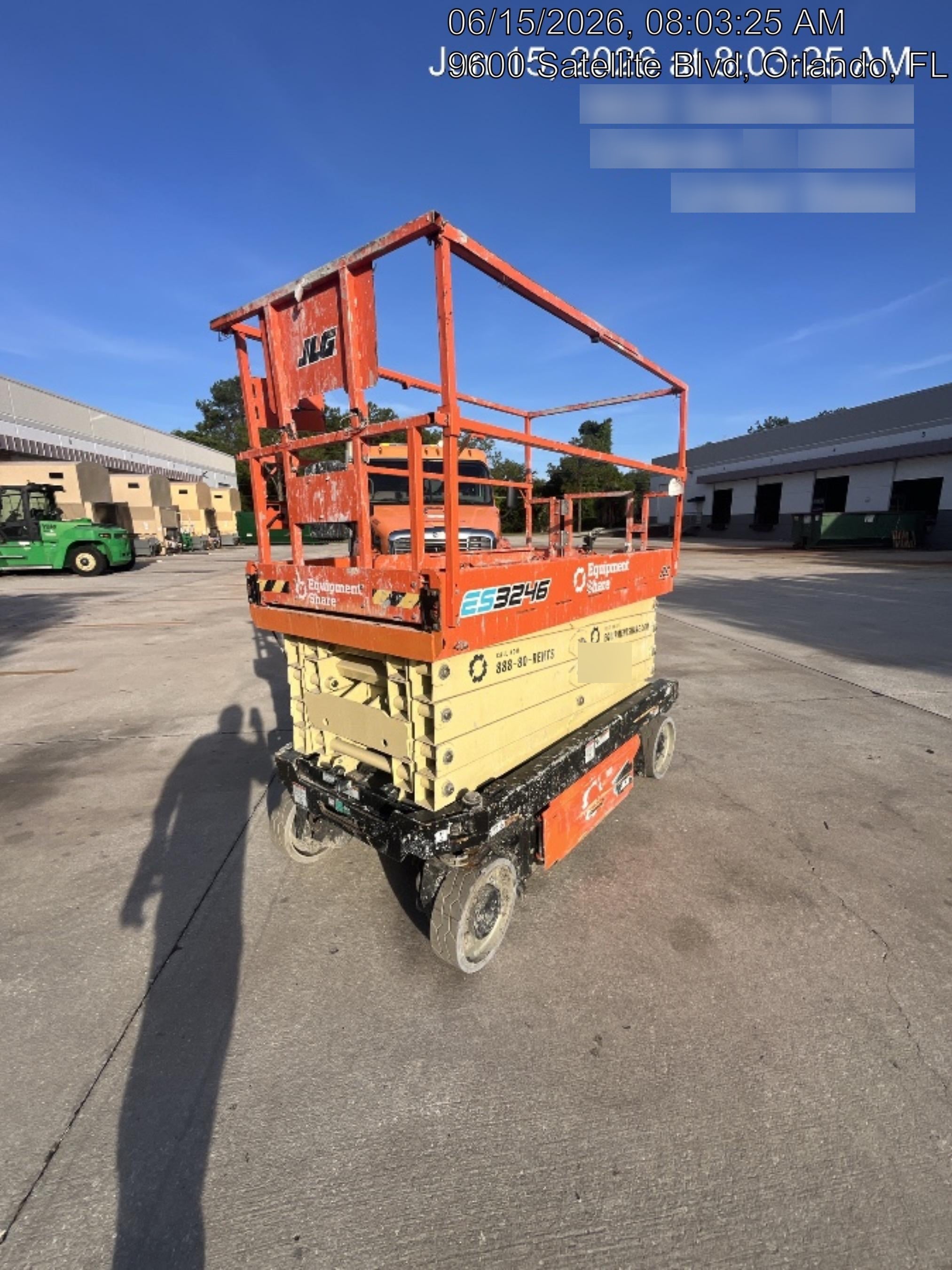 2022 JLG ES3246