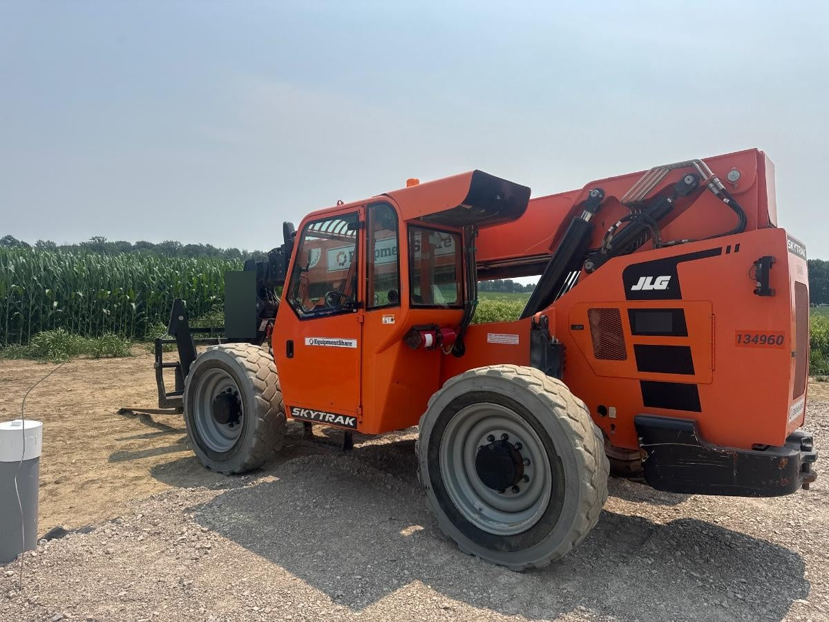 2021 SKYTRAK 10054