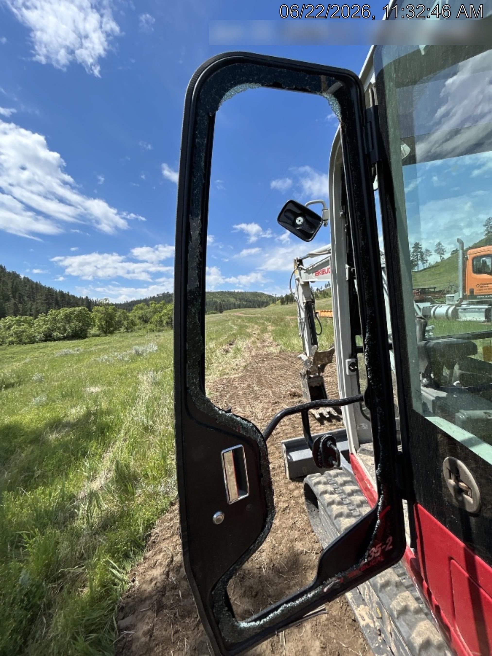 2025 TAKEUCHI TB235-2CR