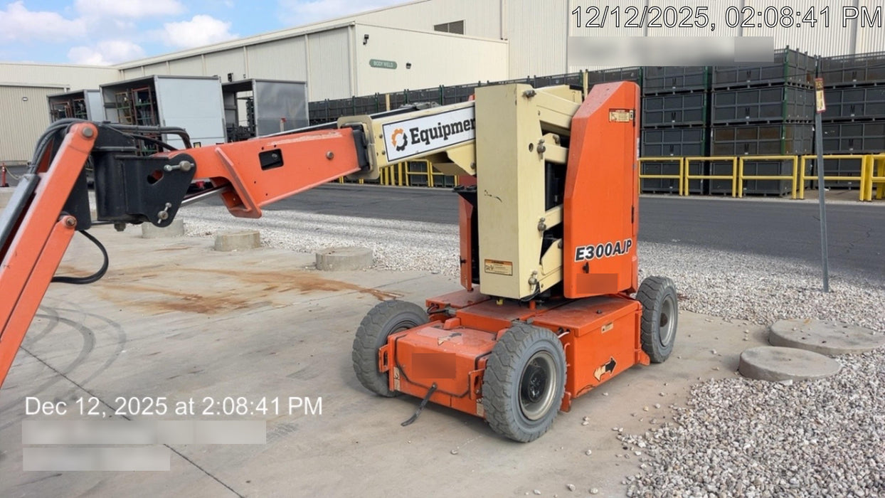 2019 JLG E300AJP