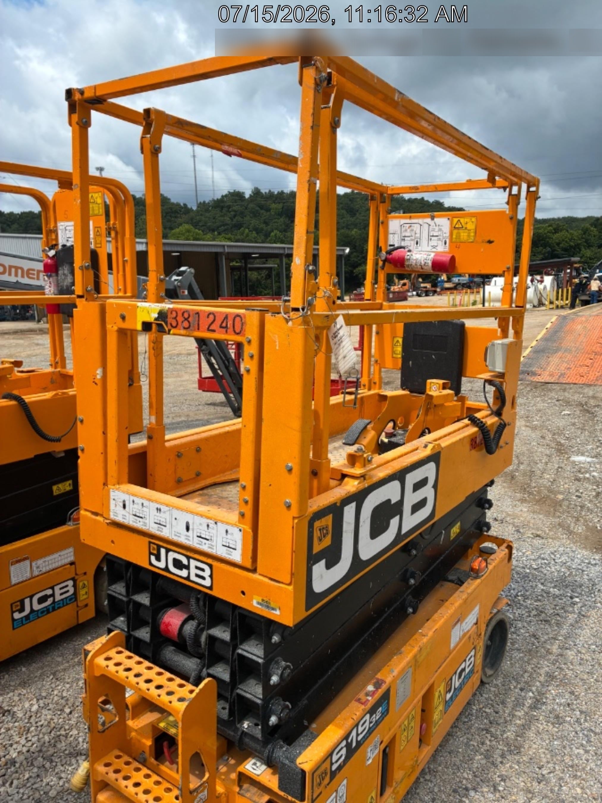 2024 JCB S1932E