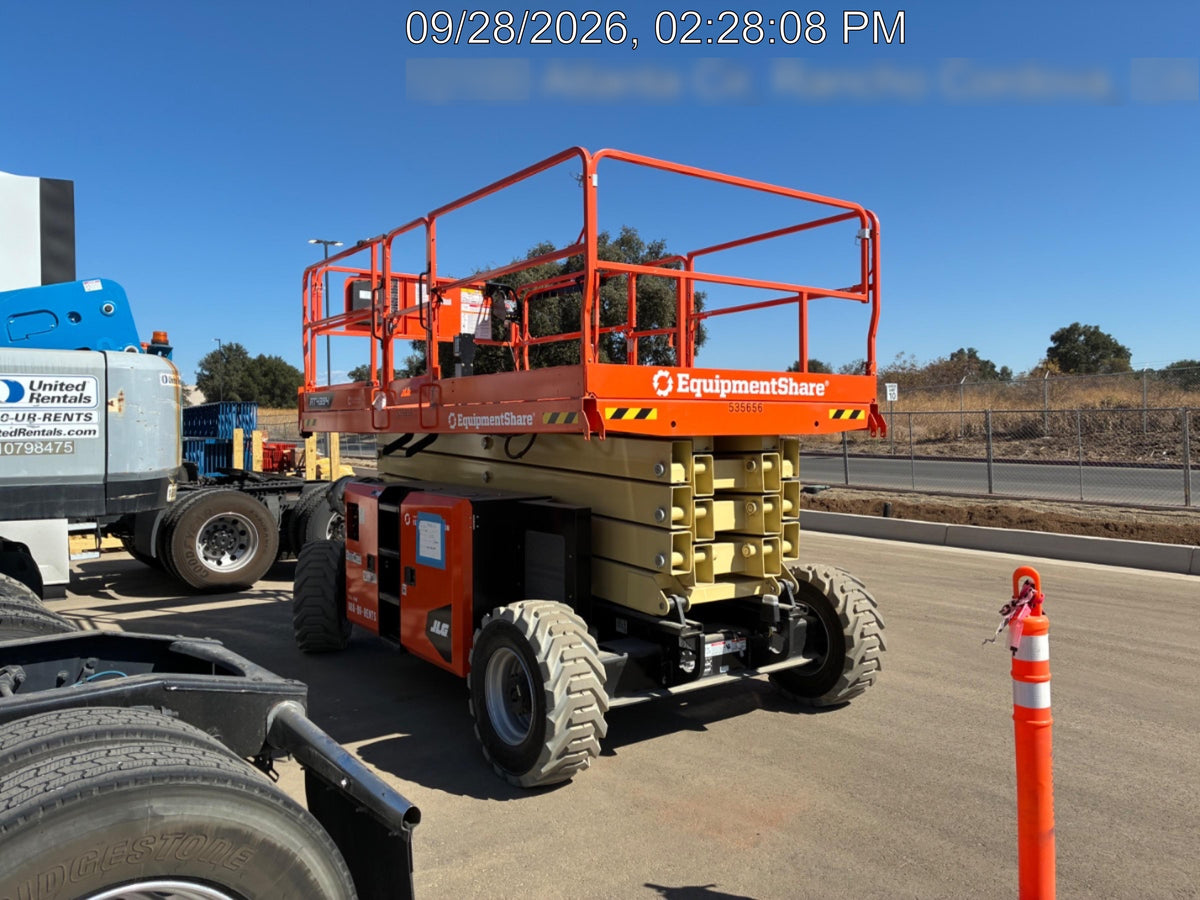 2025 JLG RT4394