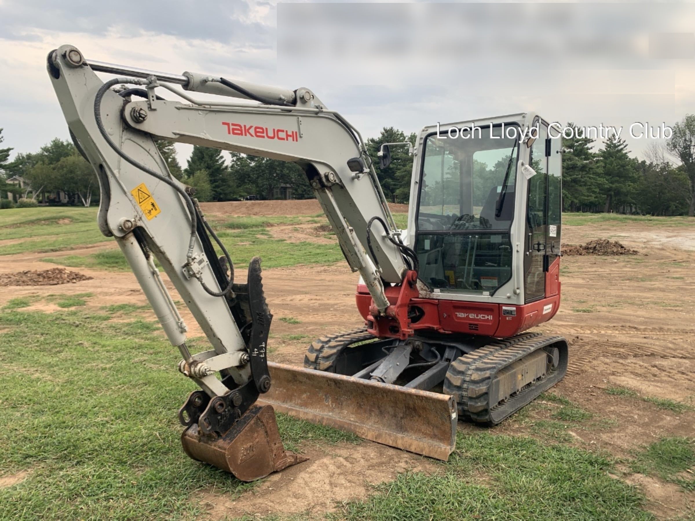 2023 TAKEUCHI TB240-CR