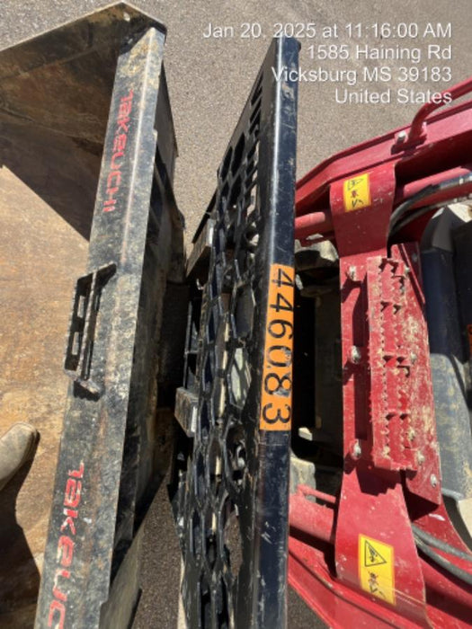 2024 VIRNIG 48" Pallet Forks - Virnig