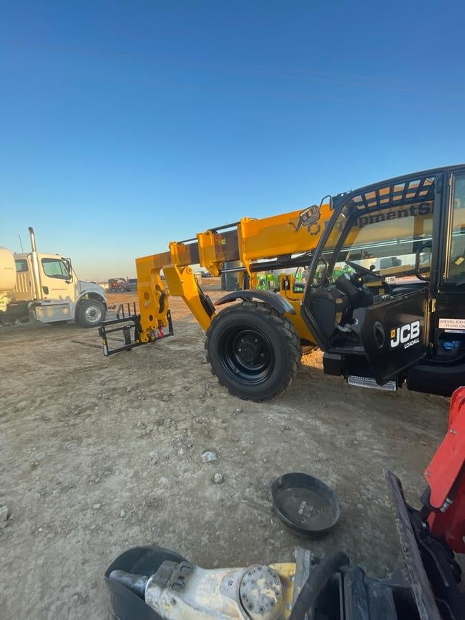 2025 JCB 512-56