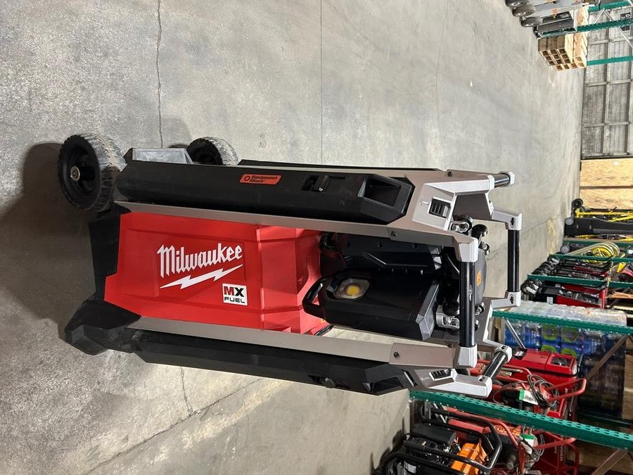 2022 MILWAUKEE MXF041-1XC