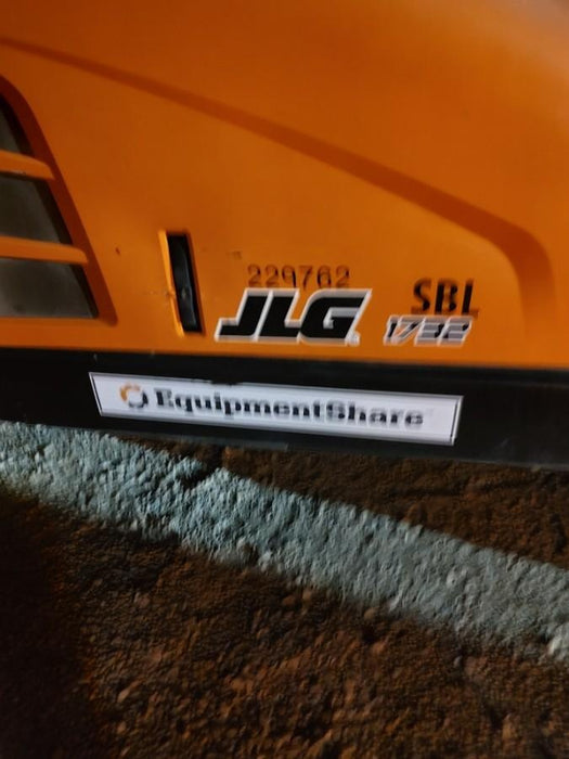2022 JLG 1732