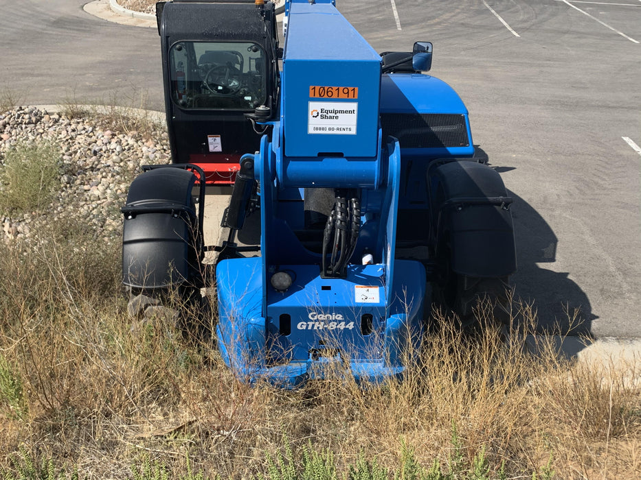 2020 GENIE GTH-844