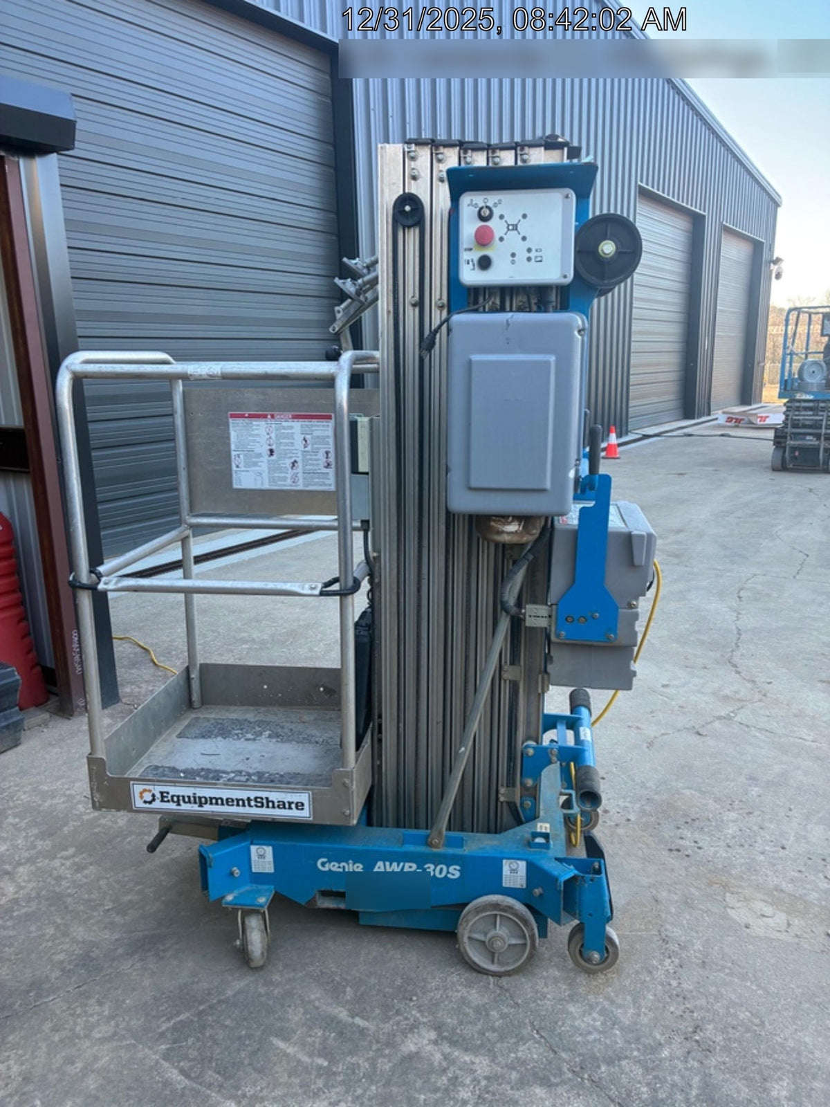2018 GENIE AWP-30S