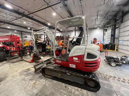 2023 TAKEUCHI TB250-2R