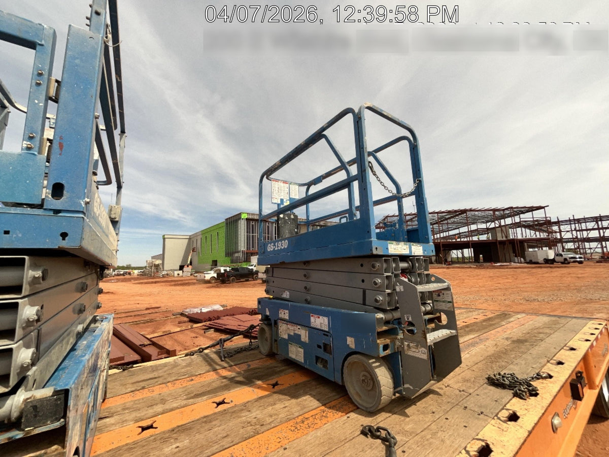 2019 Genie GS-1930 Fixed rails with chain Entry
