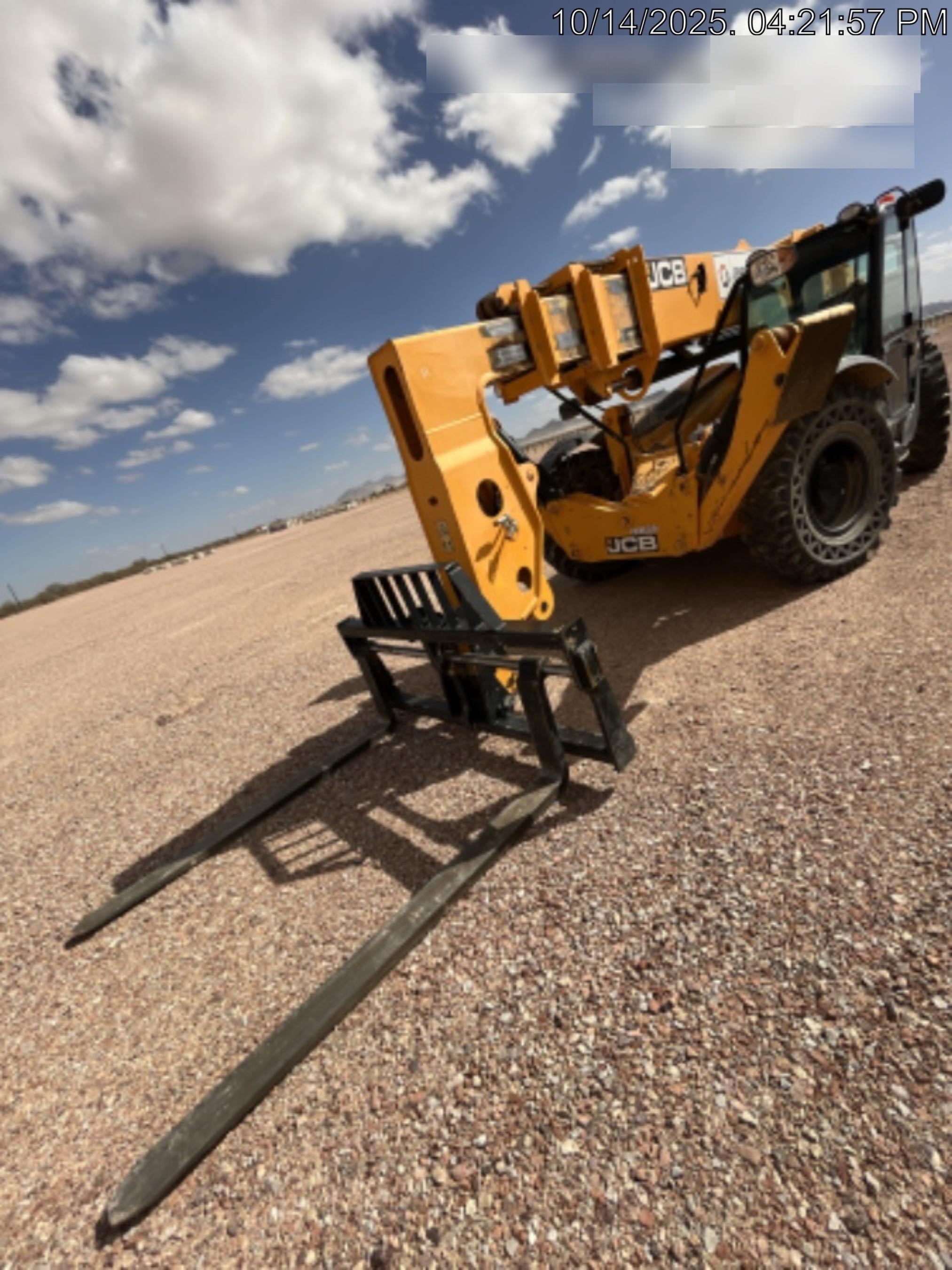 2022 JCB 512-56