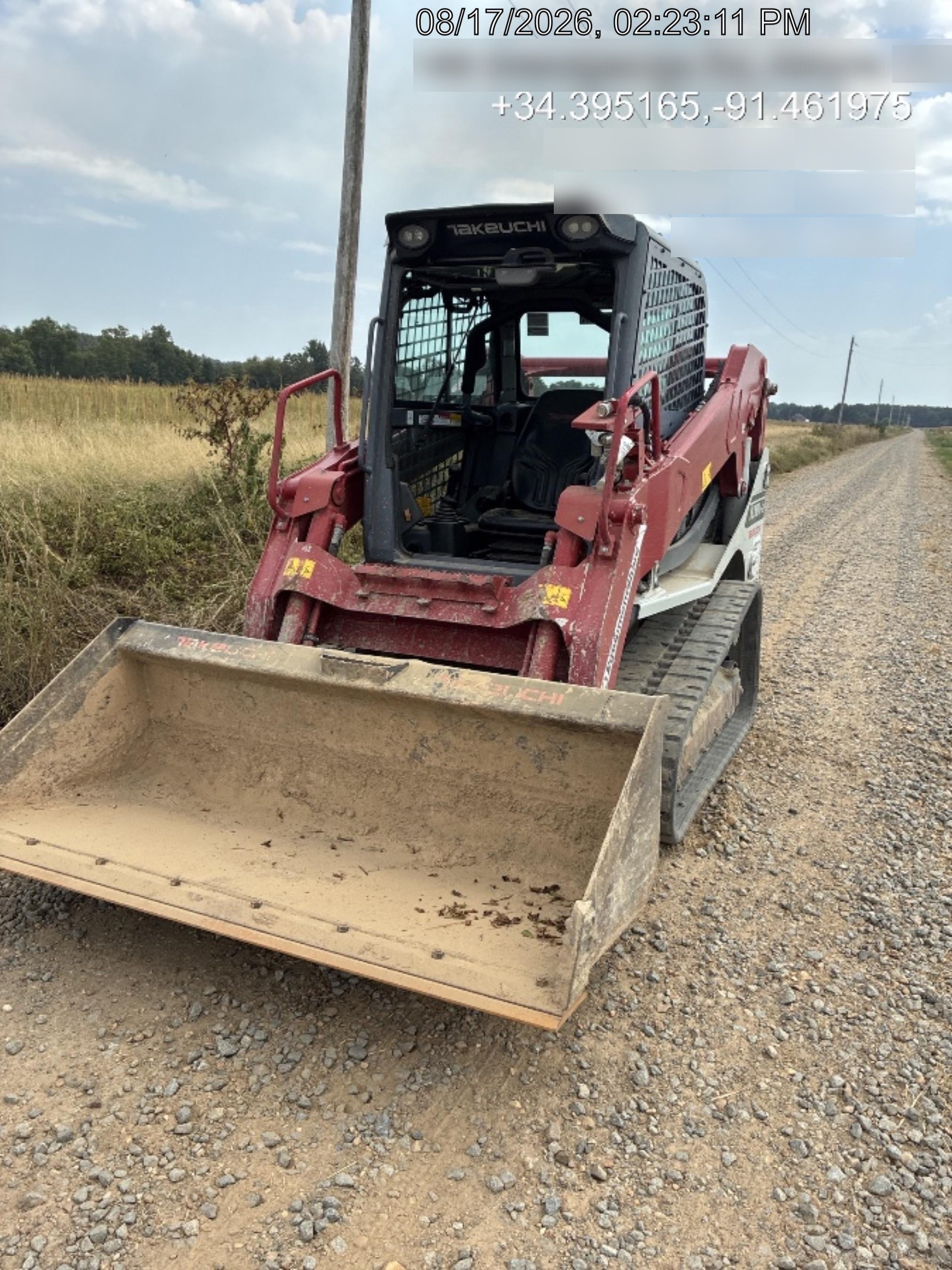2023 TAKEUCHI TL10V2-CR