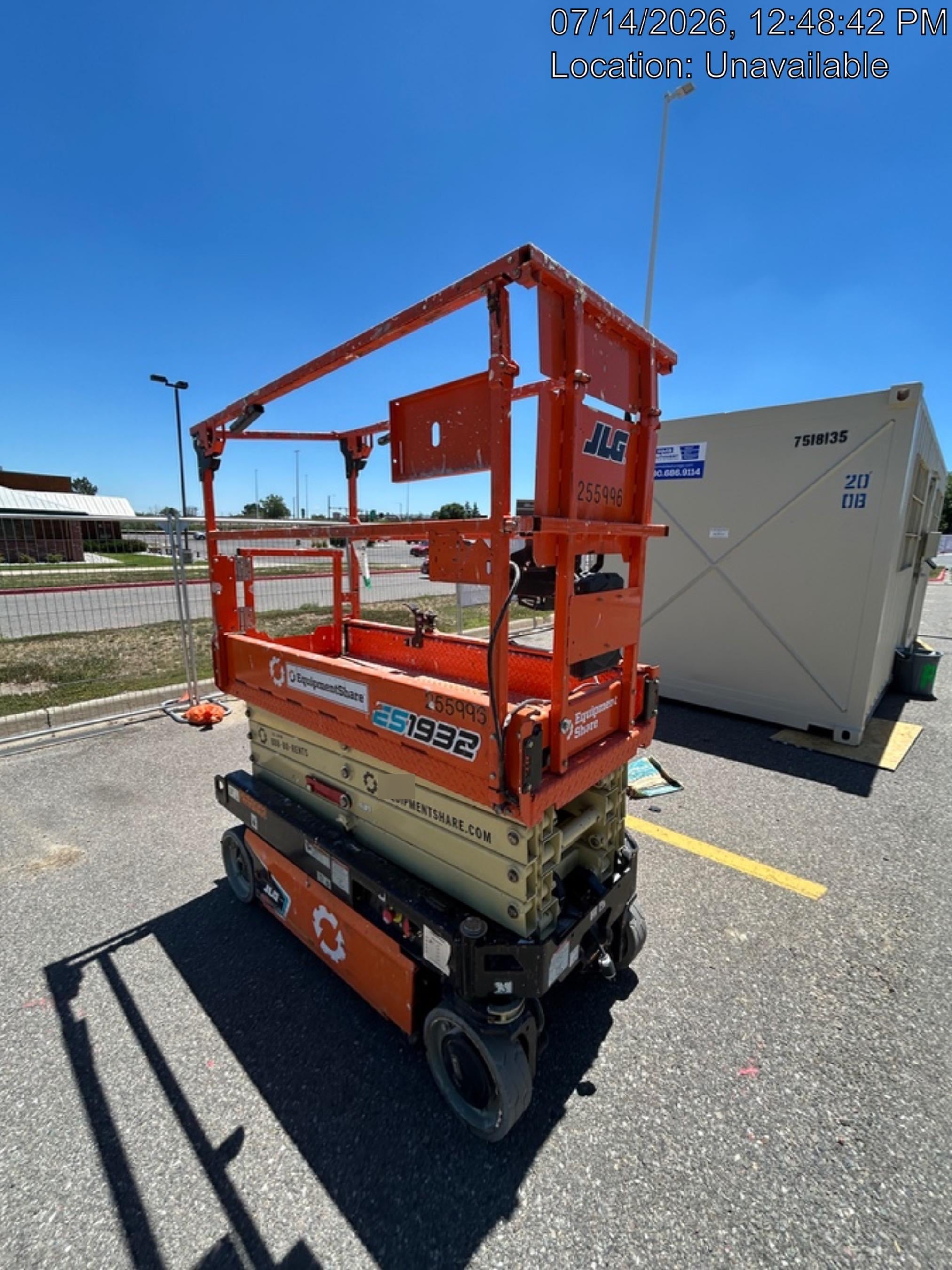 2022 JLG ES1932