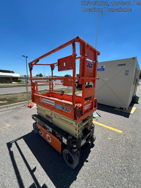 2022 JLG ES1932