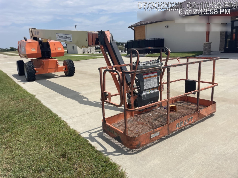 2019 JLG 860SJ