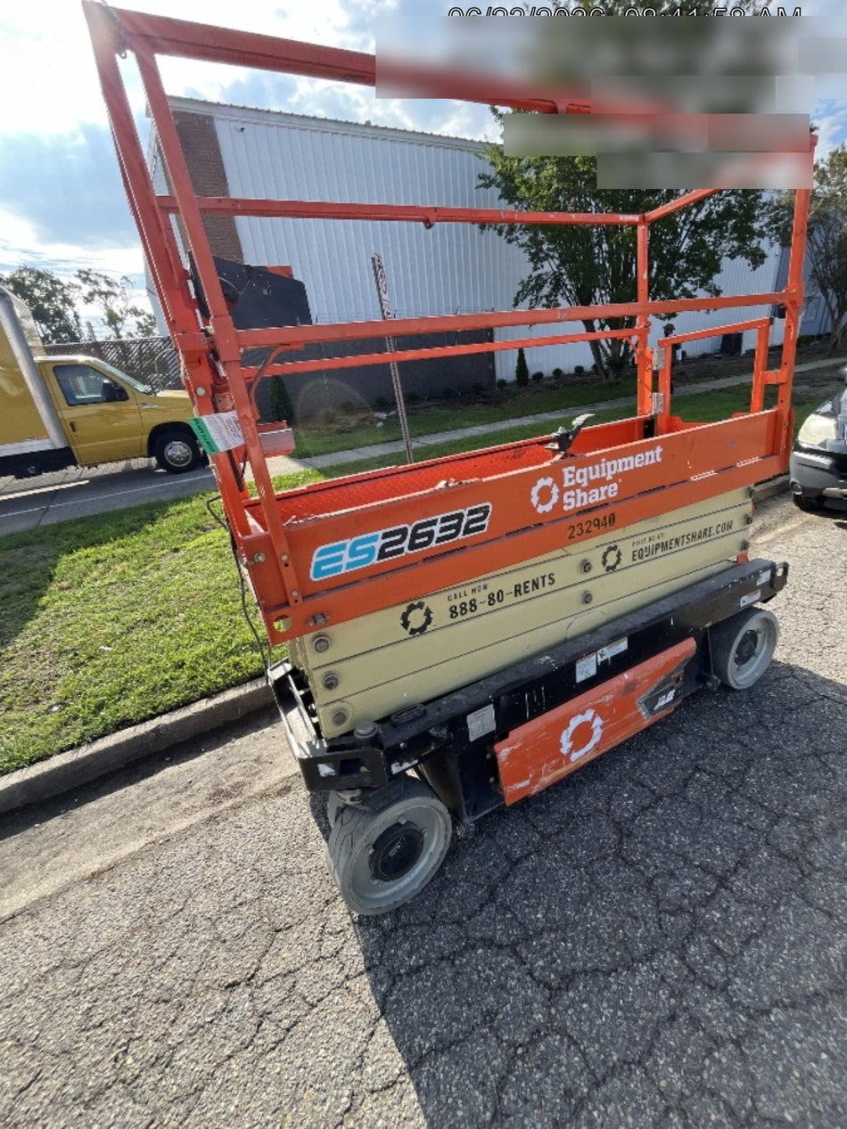 2022 JLG ES2632