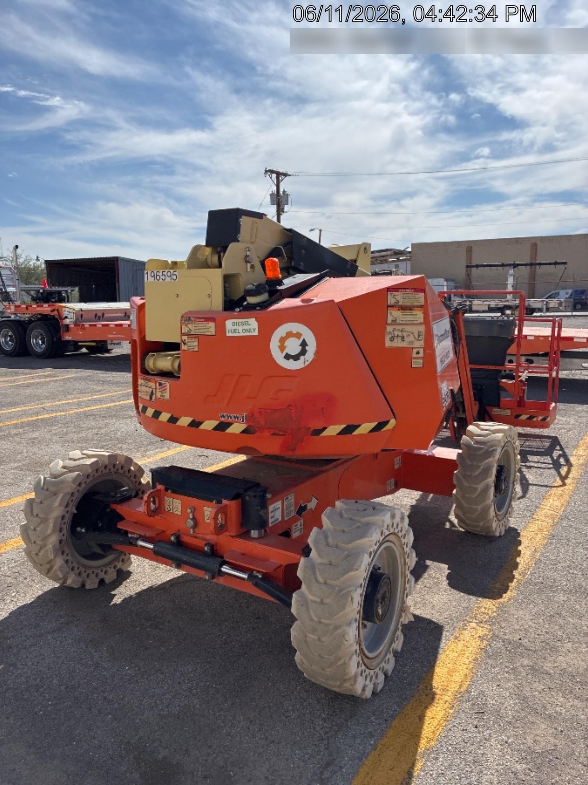2021 JLG 340AJ