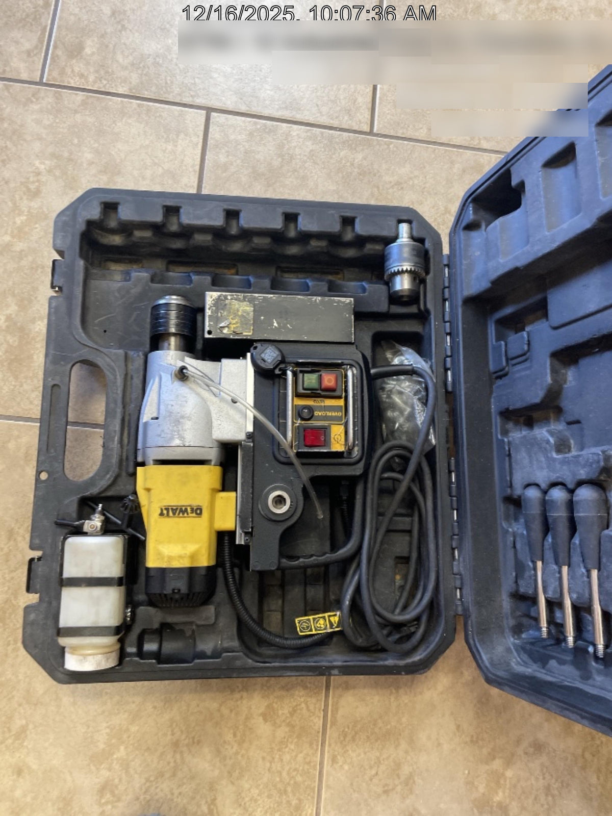2023 DEWALT DWE1622K