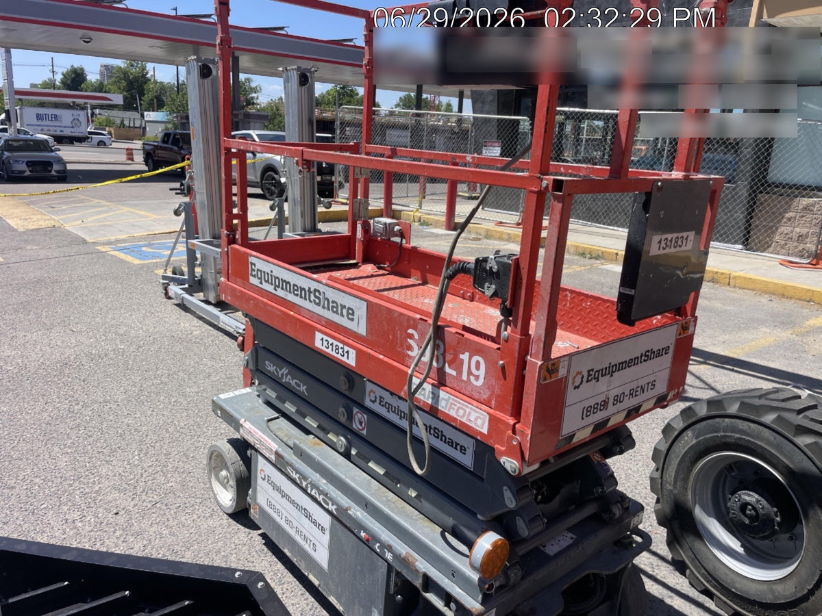 2021 SKYJACK SJ3219