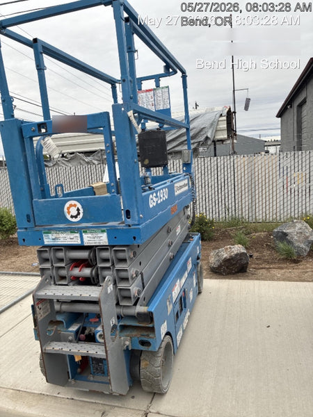 2020 Genie GS-1930 Solid Non Marking Tires, Beacon, Folding rails with half height swing gate, 800W Inverter
