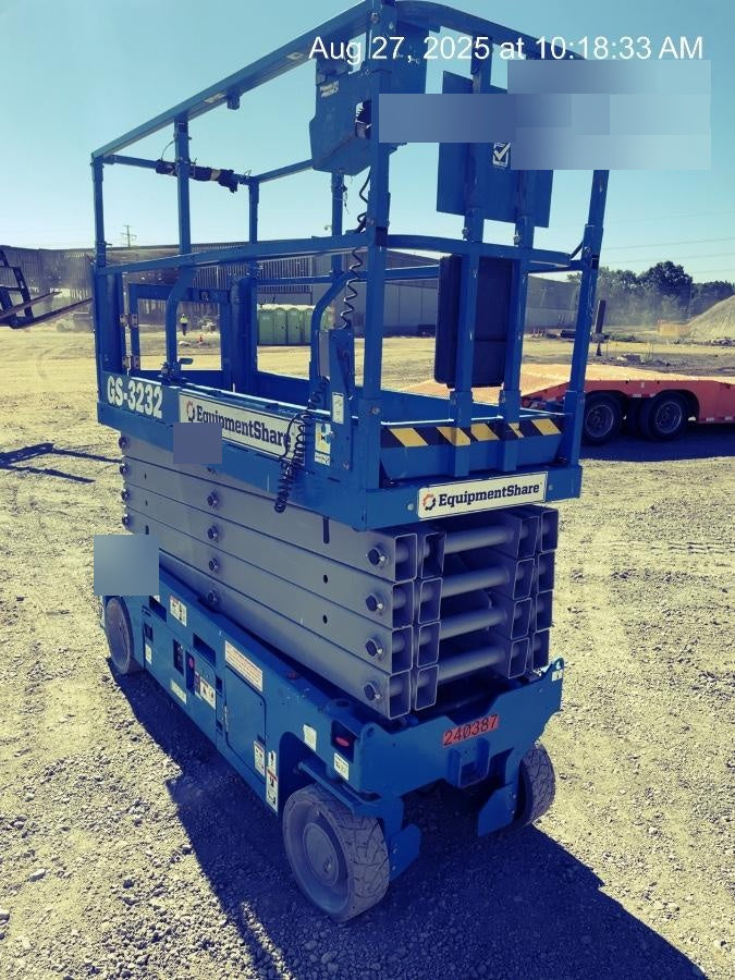 2022 GENIE GS-3232