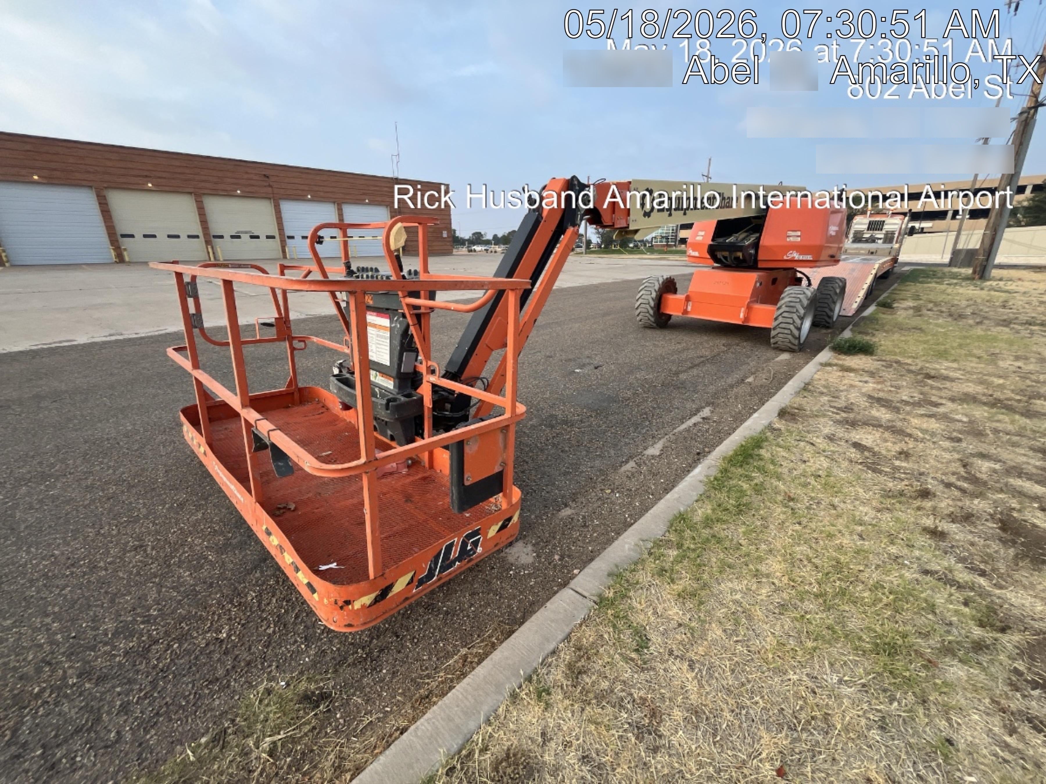 2023 JLG 660SJ