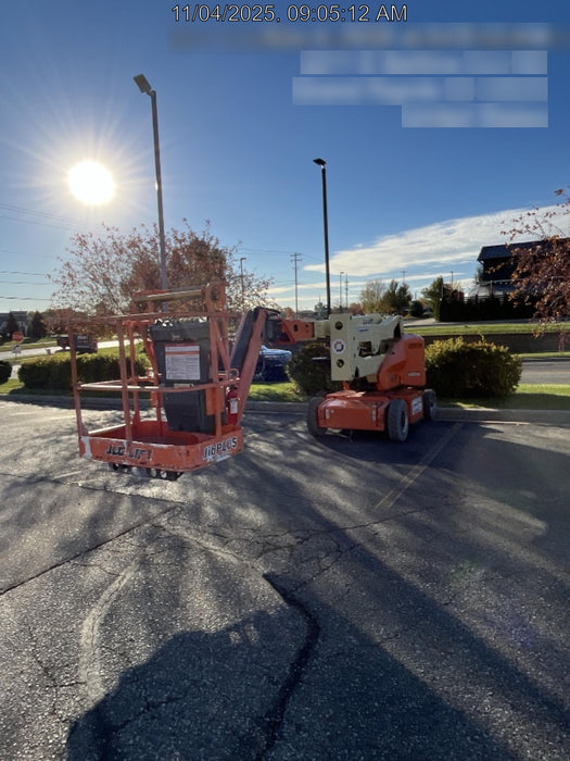 2019 JLG E400AJPN