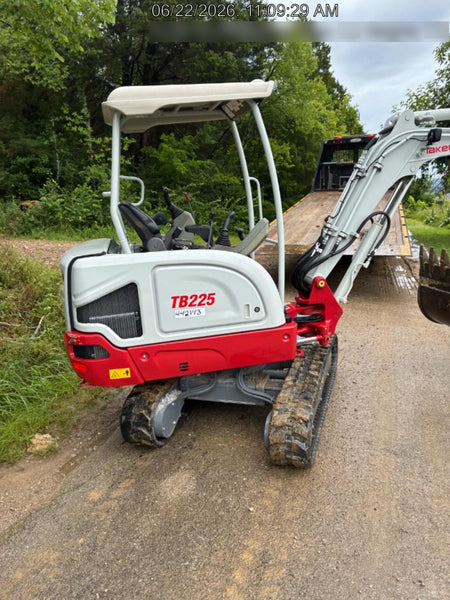 2023 TAKEUCHI TB225R
