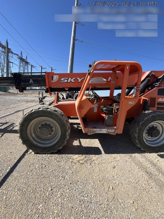 2018 SKYTRAK 8042